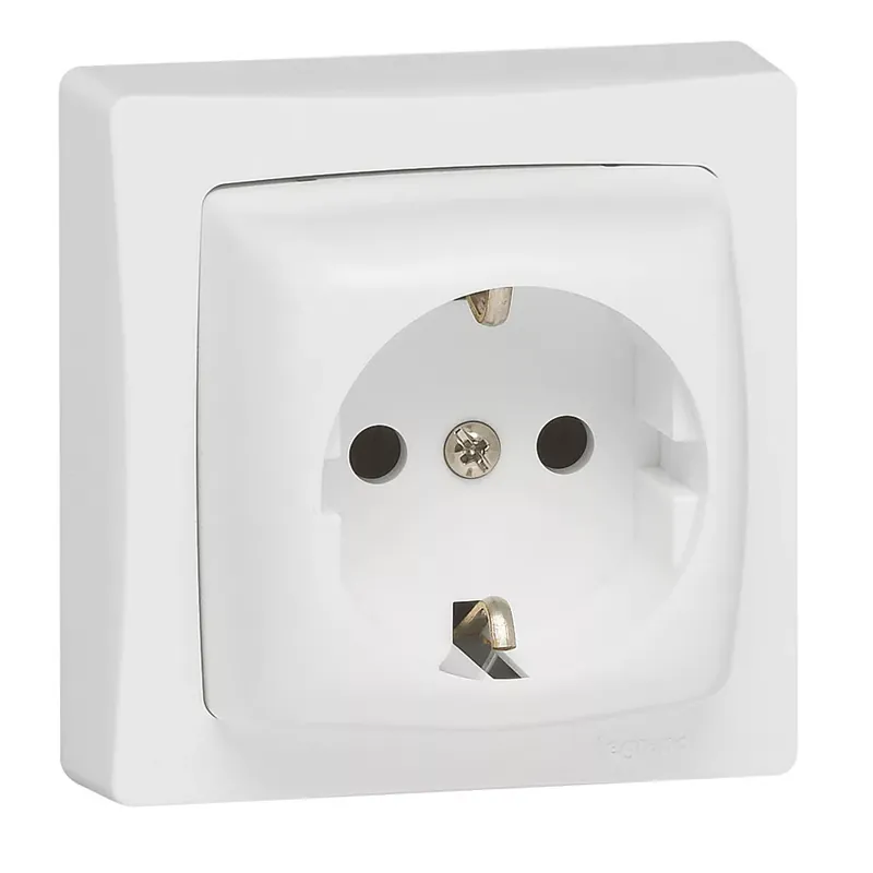 Vásárlói kedvenc Legrand Oteo 2P+F csatlakozóaljzat, 16 A - 250 V~, fehér RAL 9010 (Legrand 086029)
