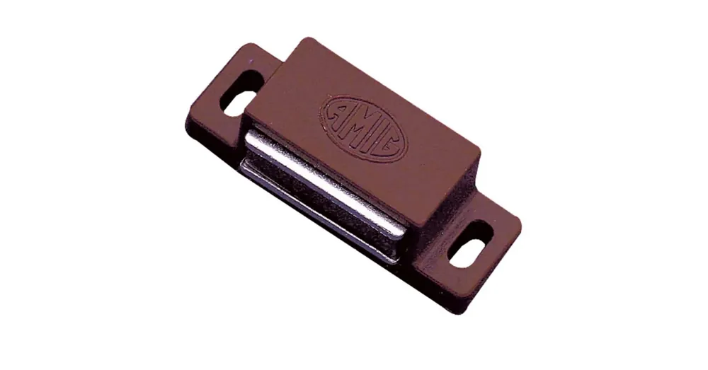 AMIG 5/186 MÁGNESCSAPPANTYÚ 43*15mm BARNA KICSI Legjobb ár