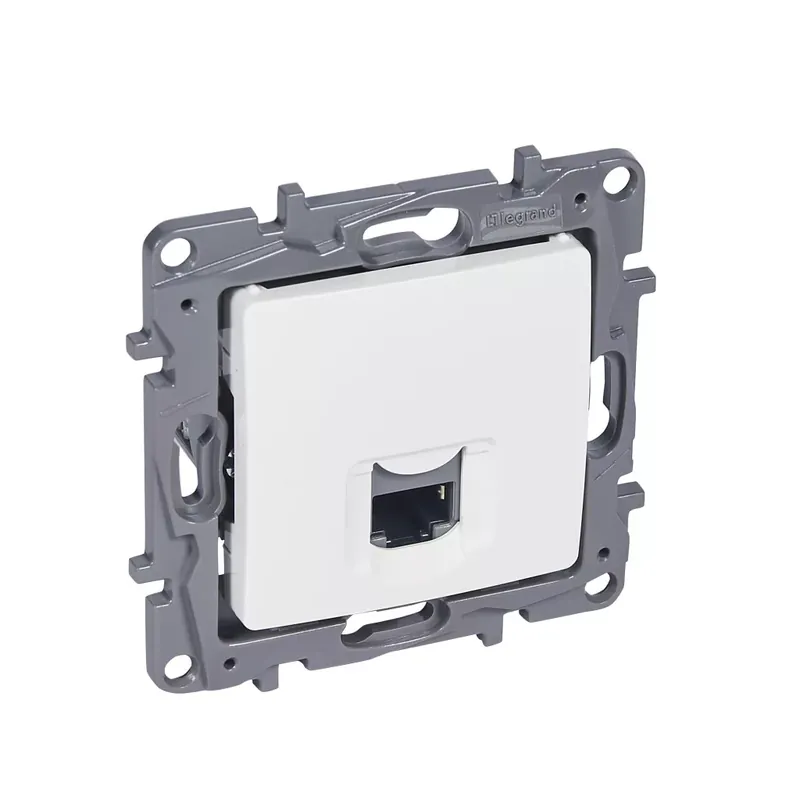 Expressz szállítás Legrand Niloé RJ45 Cat.6 FTP körmös aljzat, fehér (Legrand 764577)