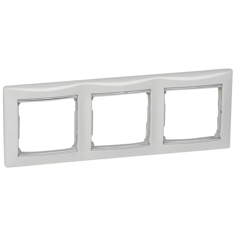 Legrand Valena Fehér / Ezüst, 3-as vízszintes keret (Legrand 770493) Szuper akció