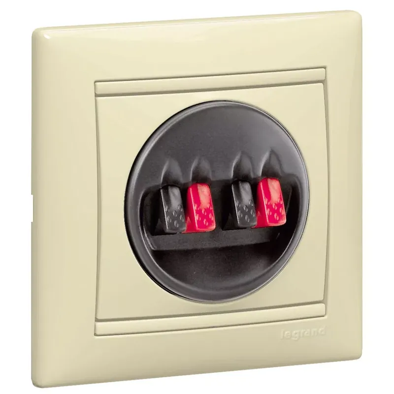 Legrand Valena hangszórócsatlakotó elefántcsont (Legrand 774324) Outlet