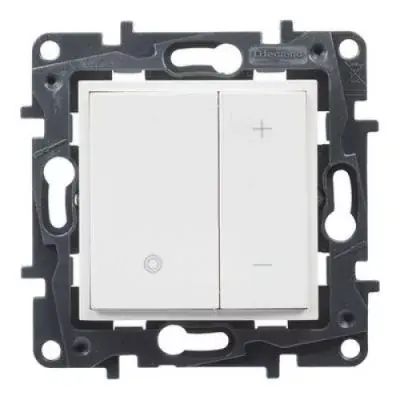 Ne maradj le Legrand Niloé Step nyomógombos fényerőszabályzó 150W, 3 vezetékes, fehér (Legrand 863980A)