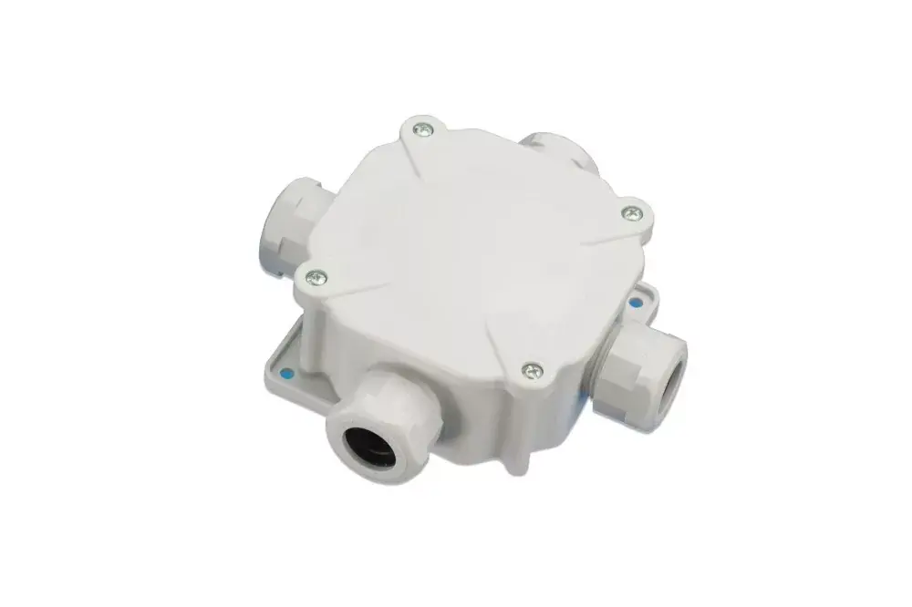 Népszerű PG16 elosztódoboz, fehér, 4 bevezetéssel, 5x4mm2 terminál, IP67