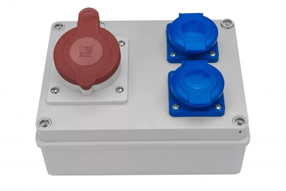 R-BOX 190, 1x16A/5p, 2x250V Vásárlói kedvenc