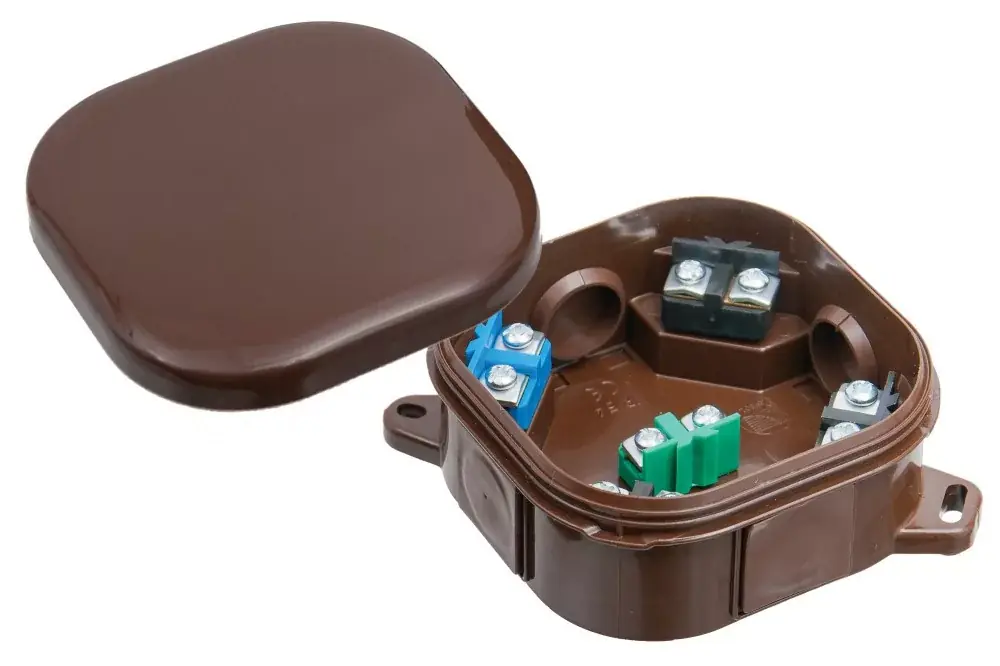 Exkluzív ajánlat Halogénmentes, barna tűzhelycsatlakozó, 4 bevezetéssel, 5x4mm2 terminál, 92x92x44mm, IP54