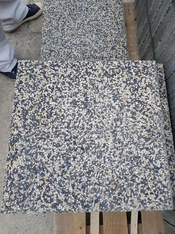 Ajánlat Beton járdalap 40x40 mosott dolomit85-bazalt15