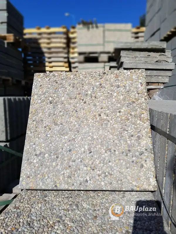 Árcsökkenés Beton járdalap 40x40 gyöngykavicsos