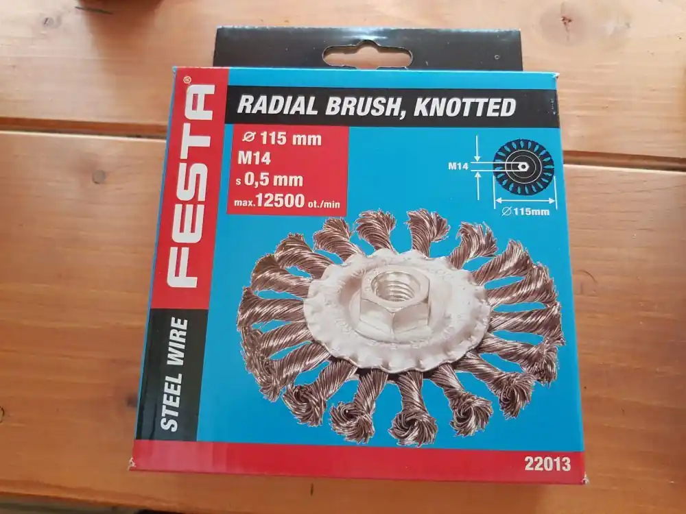 Olcsóbb Körkefe sodrott M14 115mm