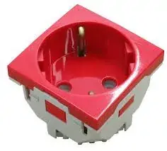 45131_SVM Quadro, szabványos 45x45mm Shuko dugalj, 45°, piros Népszerű