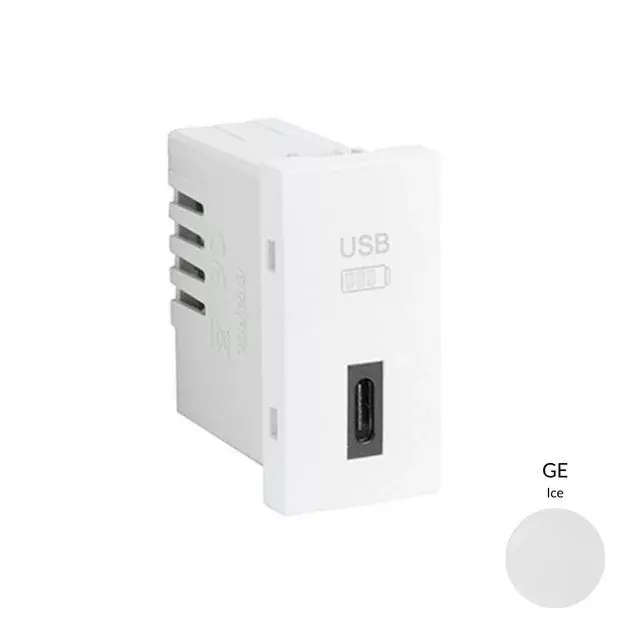 45387_SGE USB-C töltő, jég - 1 modul Vedd meg online