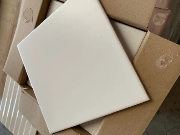Akciós ár Burkolat, csempe SPEKTRUM FEHÉR 20x20 ZFE-ZBR502SFM